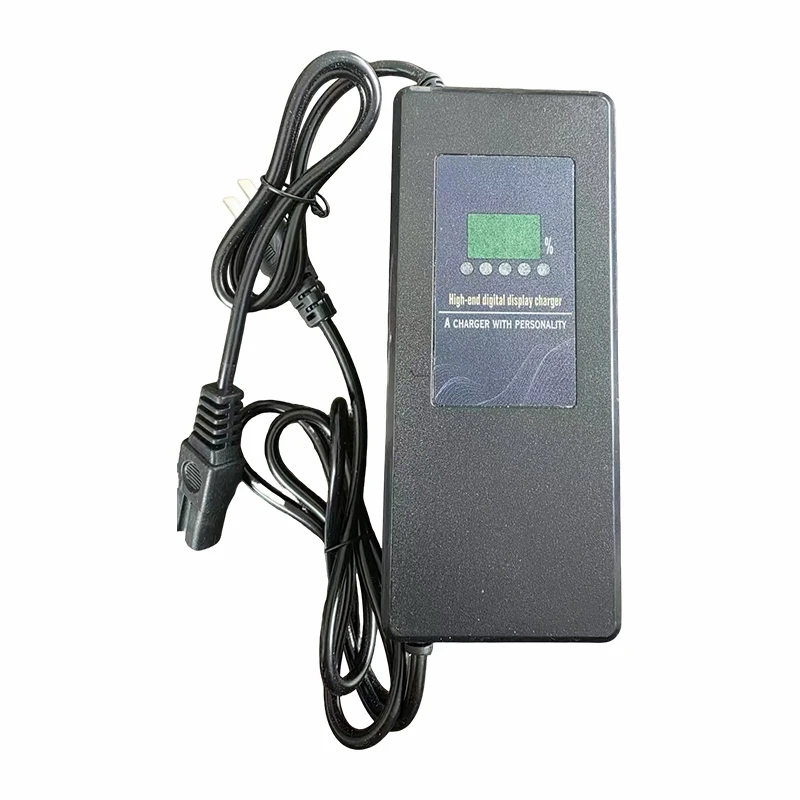 Cargador de batería para cortacésped